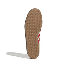 Lade das Bild in den Galerie-Viewer, ADIDAS GAZELLE TERRACE ICON MANCHESTER UNITED CREWHT/MUFRED/CBLACK Bild 14

