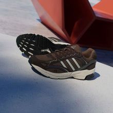 Lade das Bild in den Galerie-Viewer, ADIDAS SPIRITAIN 2000 EARSTR/ALUMIN/DBROWN Bild 3
