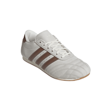 Lade das Bild in den Galerie-Viewer, ADIDAS TAEKWONDO LACE W OWHITE/PREBRN/GUM3 Bild 3

