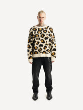 Lade das Bild in den Galerie-Viewer, ANOTHER COTTON LAB ANOTHER LEO KNIT SWEATER BROWN Bild 5
