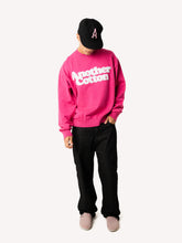 Lade das Bild in den Galerie-Viewer, ANOTHER COTTON LAB CHENILLE OVERSIZE KNIT SWEATSHIRT PINK Bild 3
