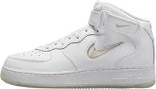 Lade das Bild in den Galerie-Viewer, NIKE AIR FORCE 1 MID '07
