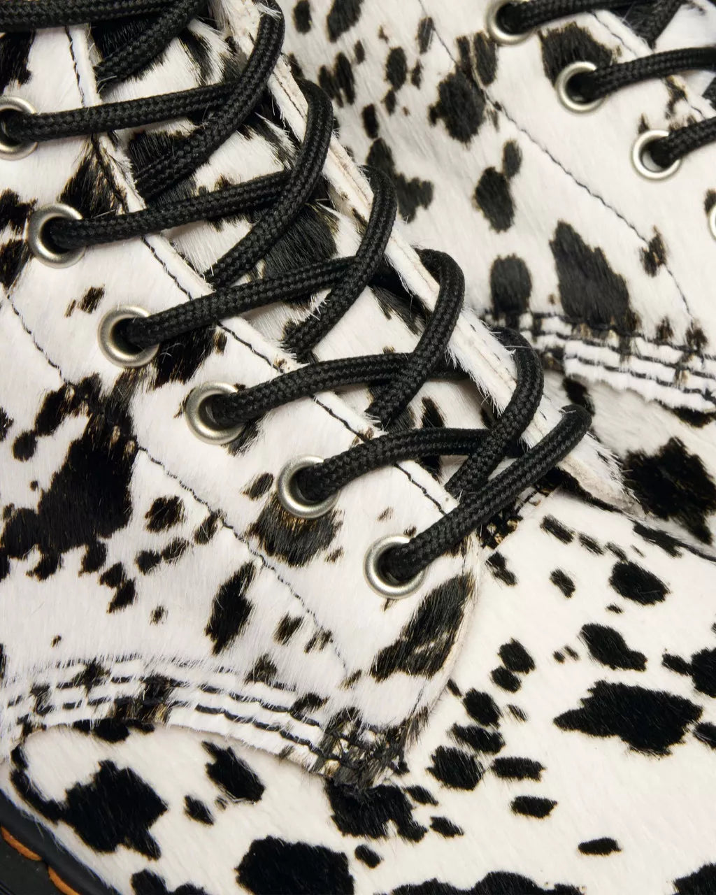 DR. MARTENS 1460 BEX DALMATINER HAIR ON CREAM+BLACK Bild 6