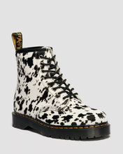 Lade das Bild in den Galerie-Viewer, DR. MARTENS 1460 BEX DALMATINER HAIR ON CREAM+BLACK Bild 9
