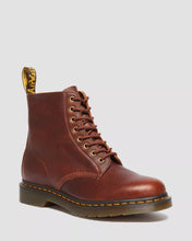 Lade das Bild in den Galerie-Viewer, DR. MARTENS 1460 PASCAL AMBASSADOR CASHEW CASHEW Bild 9

