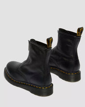 Lade das Bild in den Galerie-Viewer, DR. MARTENS 1460 PASCAL VIRGINIA FRONT ZIP BLACK Bild 5
