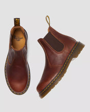 Lade das Bild in den Galerie-Viewer, DR. MARTENS 2976 AMBASSADOR CASHEW Bild 2
