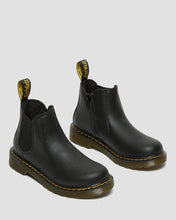 Lade das Bild in den Galerie-Viewer, DR. MARTENS 2976 J SOFTY BLACK Bild 3
