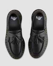 Lade das Bild in den Galerie-Viewer, DR. MARTENS ADRIAN VIRGINIA TASSEL LOAFER BLACK Bild 4
