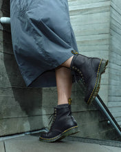 Lade das Bild in den Galerie-Viewer, DR MARTENS 1460 GRIZZLY GEFÜTTERT BLACK Bild 3

