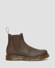 Lade das Bild in den Galerie-Viewer, DR MARTENS 2976 CRAZY HORSE YS DARK BROWN Bild 1
