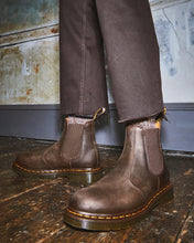 Lade das Bild in den Galerie-Viewer, DR MARTENS 2976 CRAZY HORSE YS DARK BROWN Bild 3
