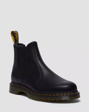 Lade das Bild in den Galerie-Viewer, DR MARTENS 2976 GRIZZLY CHELSEA BOOT GEFÜTTERT BLACK Bild 8

