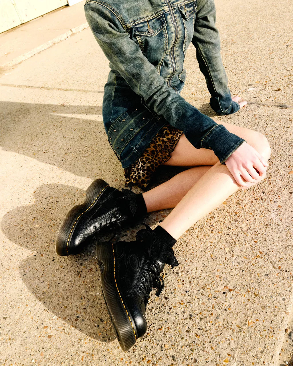 DR MARTENS BUZZ 5i BLACK MILLED NAPPA BLACK Bild 3
