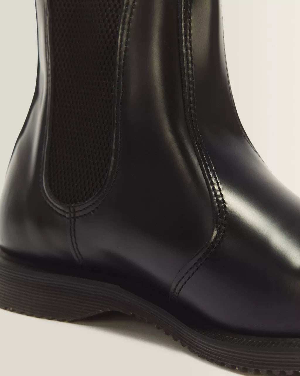 FLORA CHELSEA BOOT BLACK POLISHED SMOOTH BLACK Bild 6