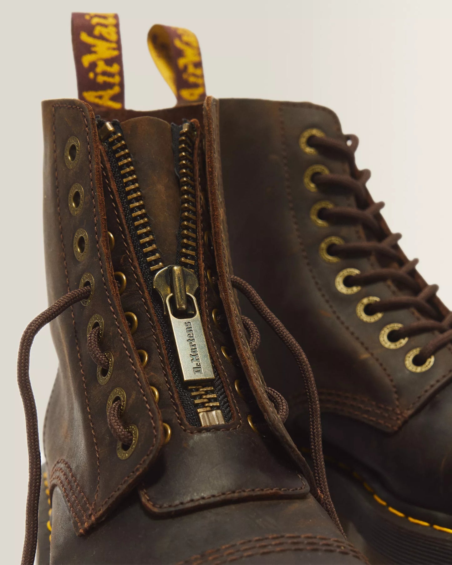 SINCLAIR DARK BROWN CRAZY HORSE DARK BROWN Bild 6