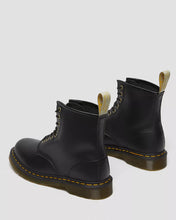 Lade das Bild in den Galerie-Viewer, DR. MARTENS VEGAN 1460 BLACK FELIX RUB OFF BLACK FELIX RUB OFF Bild 8
