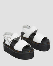 Lade das Bild in den Galerie-Viewer, DR. MARTENS VOSS QUAD PLATFORM - Bild 4

