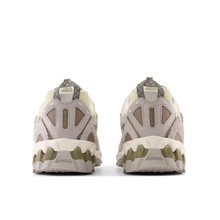 Lade das Bild in den Galerie-Viewer, NEW BALANCE 610
