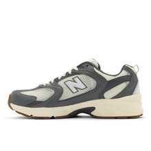 Load image into Gallery viewer, NEW BALANCE 530
