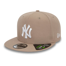 Load image into Gallery viewer, NEW ERA 9FIFTY SNAPBACK CAP NEW YORK YANKEES REPREVE
