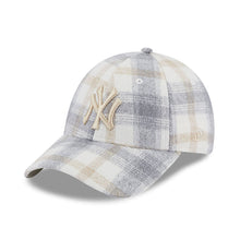 Load image into Gallery viewer, NEW ERA PLAID 9FORTY WOMEN CAP NEW YORK YANKEES
