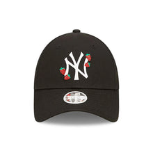 Load image into Gallery viewer, NEW ERA 9FORTY WOMEN CAP NEW YORK YANKEES STRAWBERRY
