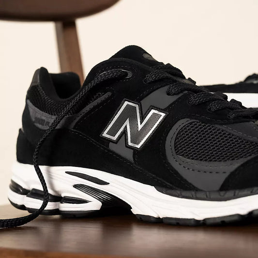 NEW BALANCE 2002R BLACK Bild 2