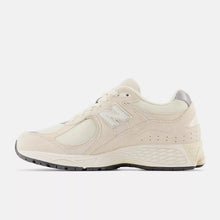 Lade das Bild in den Galerie-Viewer, NEW BALANCE 2002R CALM TAUPE Bild 4
