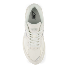 Lade das Bild in den Galerie-Viewer, NEW BALANCE 2002R SEA SALT / SILVER METALLIC Bild 3
