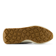 Lade das Bild in den Galerie-Viewer, NEW BALANCE 370 SEA SALT Bild 6
