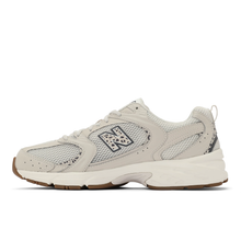 Lade das Bild in den Galerie-Viewer, NEW BALANCE 530 MOONBEAM Bild 6
