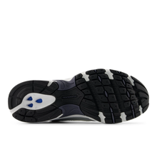 Lade das Bild in den Galerie-Viewer, NEW BALANCE 530 SILVER METALLIC Bild 5
