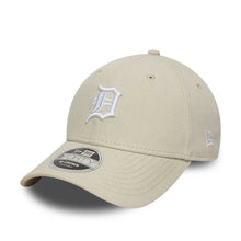 Lade das Bild in den Galerie-Viewer, NEW ERA 9FORTY M-CROWN SNAPBACK DETROIT TIGERS LIGHT BEIGE Bild 1
