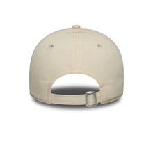Lade das Bild in den Galerie-Viewer, NEW ERA 9TWENTY CONTRAST STITCH WOMEN CAP NEW YORK YANKEES LIGHT BEIGE Bild 4
