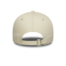 Lade das Bild in den Galerie-Viewer, NEW ERA 9TWENTY PHRASE WOMEN CAP LIGHT BEIGE Bild 4
