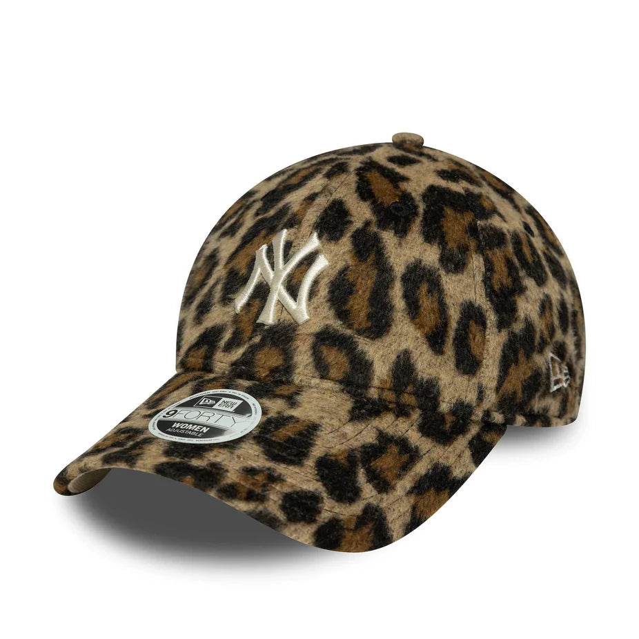 NEW ERA COSY ANIMAL 9FORTY WOMEN CAP NEW YORK YANKEES LIGHT BEIGE Bild 1
