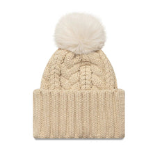 Lade das Bild in den Galerie-Viewer, NEW ERA WMNS CABLE WIDE BEANIE NEW YORK YANKEES LIGHT BEIGE Bild 2
