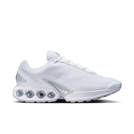 NIKE AIR MAX DN WHITE/WHITE-WHITE-METALLIC SIL Bild 1