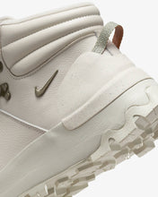 Lade das Bild in den Galerie-Viewer, NIKE CITY CLASSIC PREMIUM BOOT PREMIUM LT OREWOOD BRN/NEUTRAL OLIVE-L Bild 6
