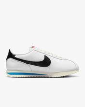 Lade das Bild in den Galerie-Viewer, NIKE CORTEZ WHITE/BLACK-LT PHOTO BLUE-SAIL Bild 9
