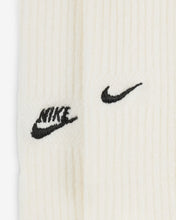Load image into Gallery viewer, NIKE EVERYDAY CUSHIONED CREW SOCKEN 2ER PACK SAIL/BLACK Bild 2
