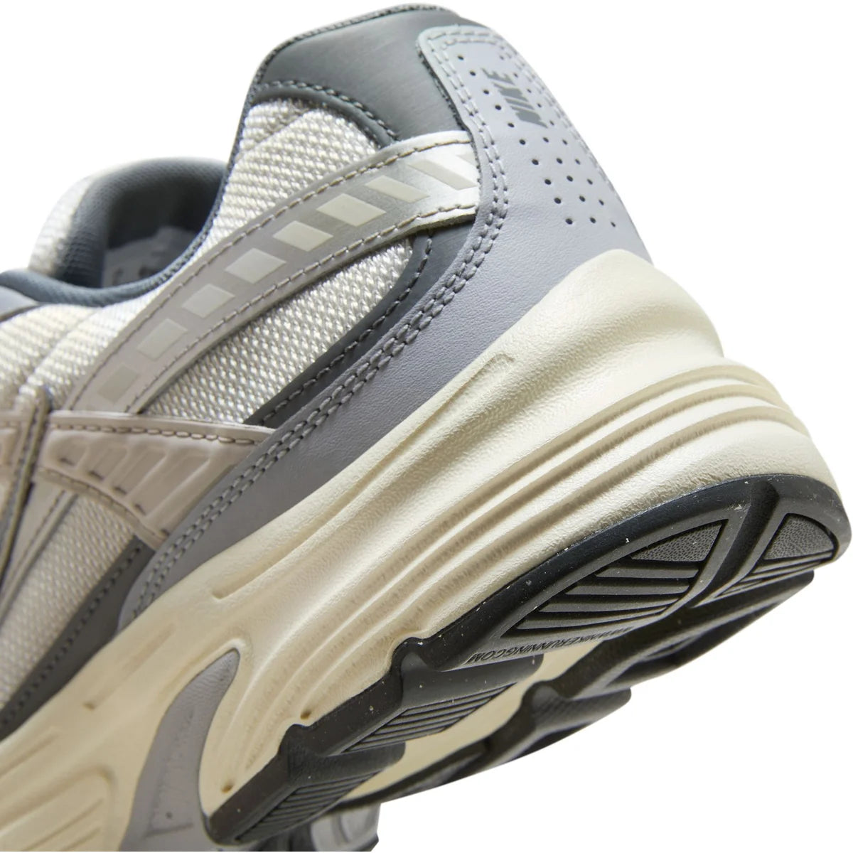 NIKE INITIATOR LIGHT BONE/SMOKE GREY-COCONUT LIGHT BONE/SMOKE GREY-COCONUT Bild 4