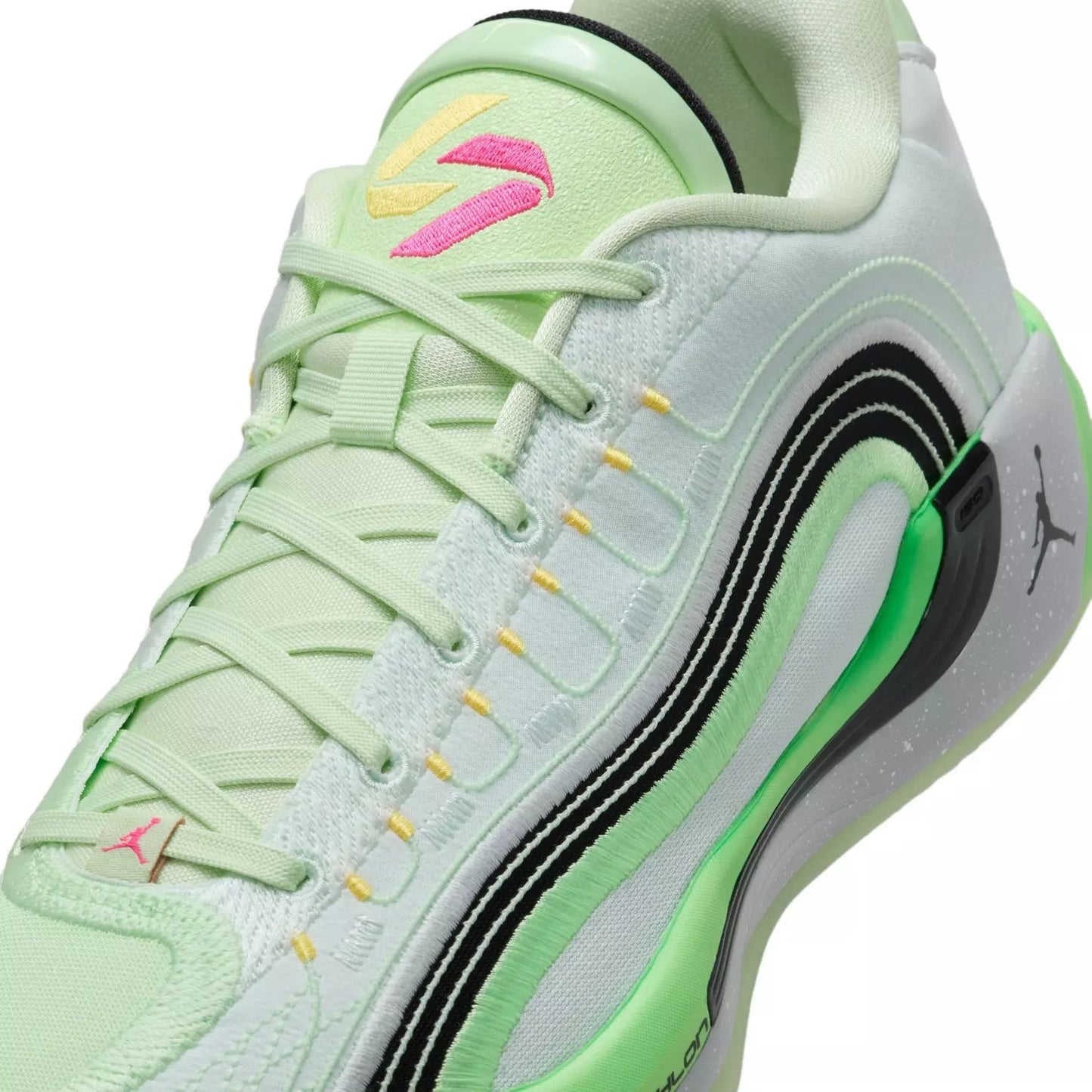 JORDAN LUKA 4 BARELY GREEN/BLACK-VAPOR GREEN Bild 4