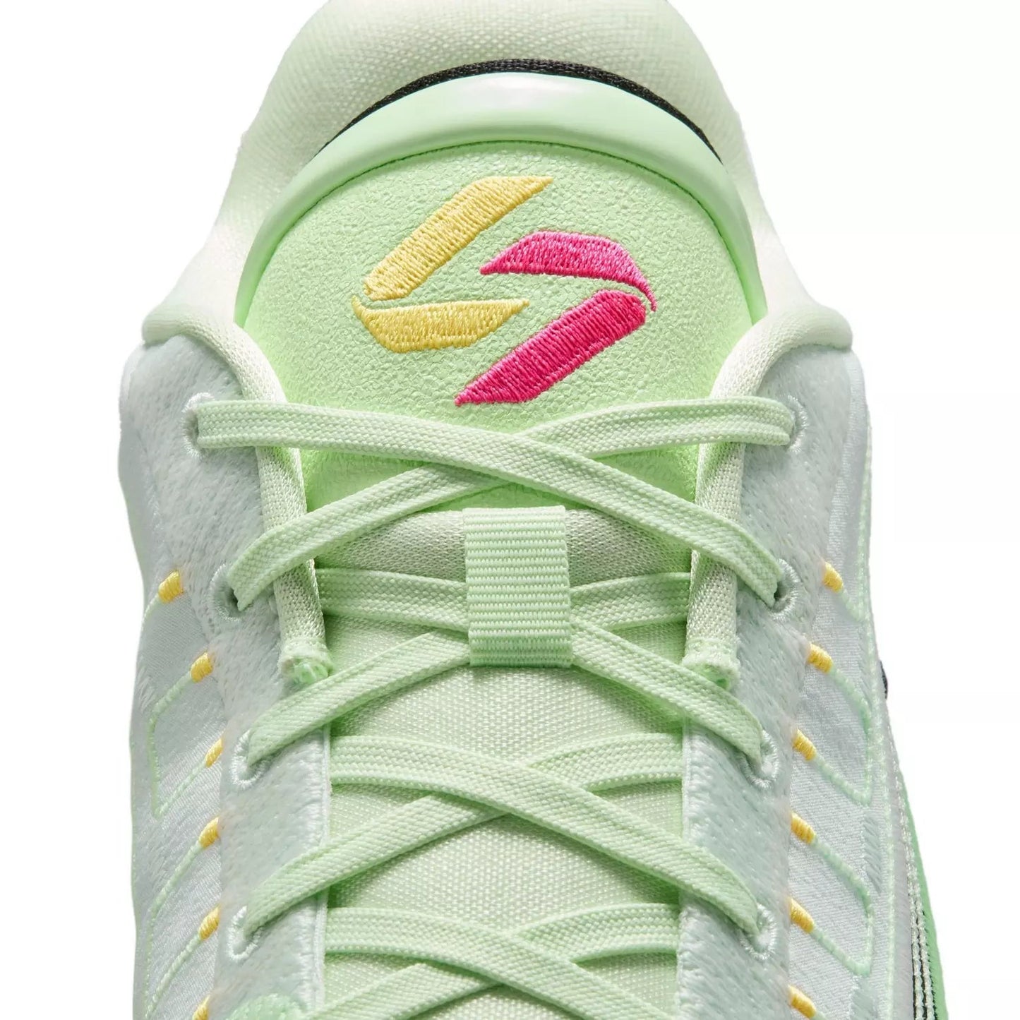 JORDAN LUKA 4 BARELY GREEN/BLACK-VAPOR GREEN Bild 6