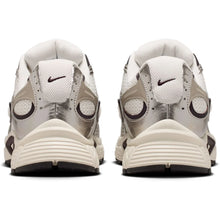 Lade das Bild in den Galerie-Viewer, NIKE V5 RNR PHANTOM/PHANTOM-MOON PARTICLE PHANTOM/PHANTOM-MOON PARTICLE Bild 6
