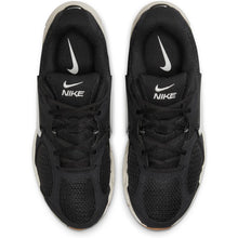 Lade das Bild in den Galerie-Viewer, NIKE V5 RNR BLACK/PHANTOM-GUM MED BROWN BLACK/PHANTOM-GUM MED BROWN Bild 4
