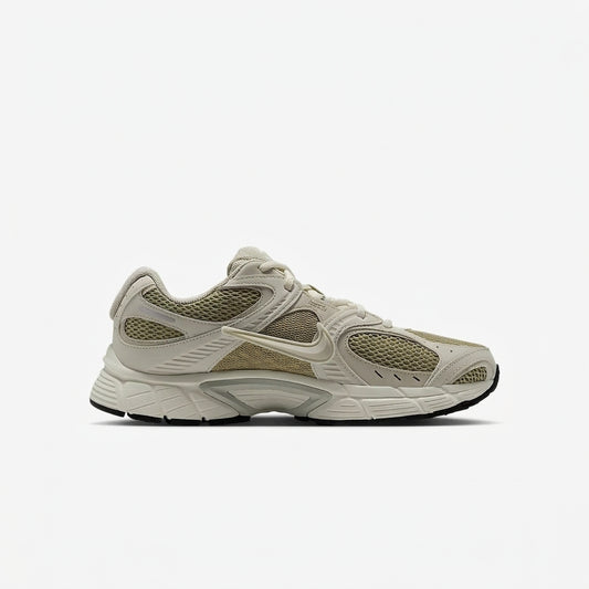 NIKE V5 RNR NBK DESERT KHAKI/LIGHT BONE-PHANTO DESERT KHAKI/LIGHT BONE-PHANTO Bild 1