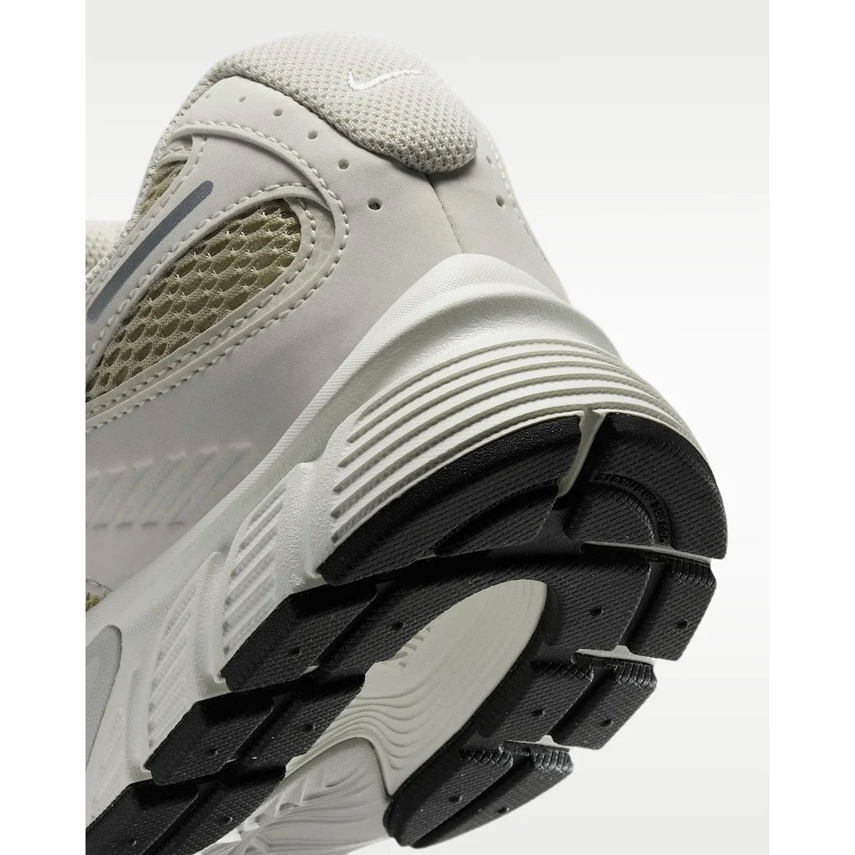 NIKE V5 RNR NBK DESERT KHAKI/LIGHT BONE-PHANTO DESERT KHAKI/LIGHT BONE-PHANTO Bild 4