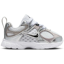 Lade das Bild in den Galerie-Viewer, NIKE V5 RNR TODDLER WHITE/BLACK-VAST GREY-COLLEGE Bild 1
